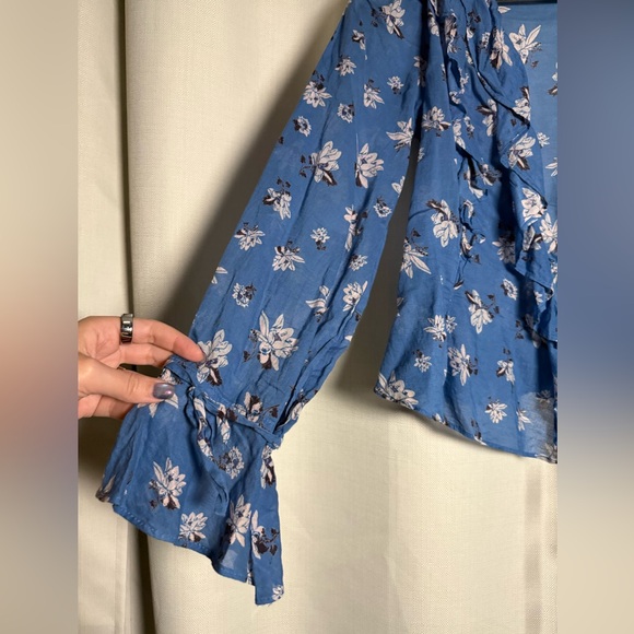Free People Amanda Ruffle Top in Blue and White Cool Combo Size XS - Picture 8 of 15
